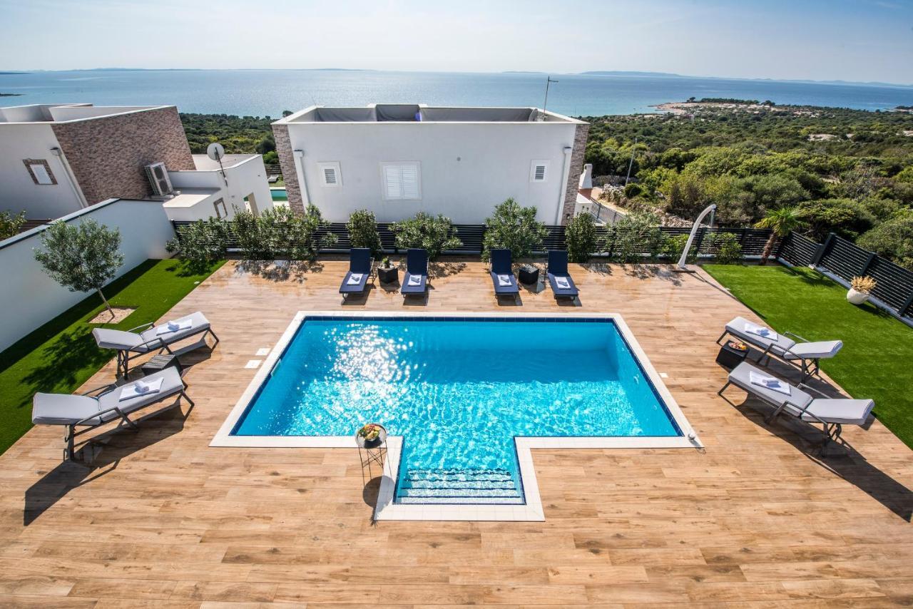 Villas Royal II With Private Pool Novalja Exterior photo